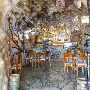 Hotel Shpella, Berat